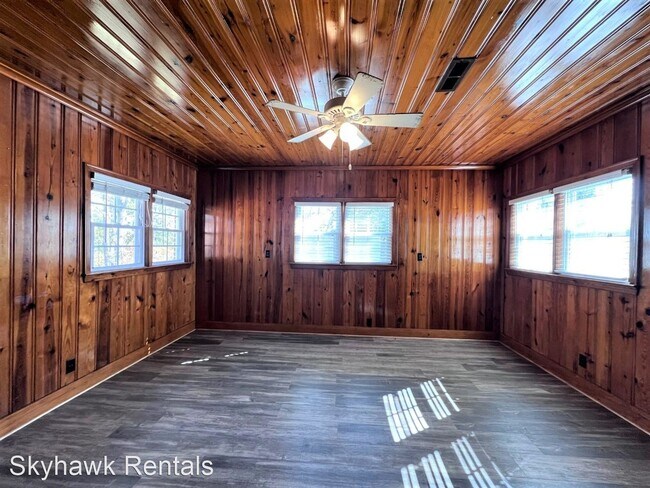 Building Photo - 3 br, 2 bath House - 223 Broad St