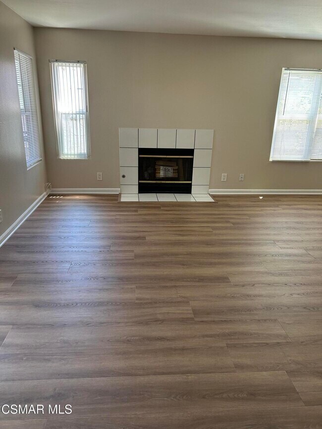 Foto del edificio - 3376 Holly Grove St
