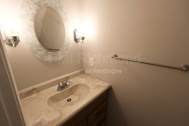 Building Photo - 401 Walton Park Rd