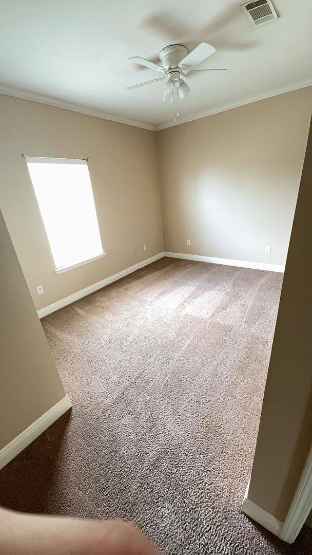 Foto del edificio - Affordable and Convenient Duplex for Rent ...