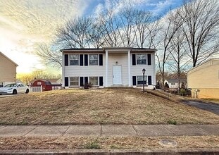 Building Photo - 13860 Langstone Dr