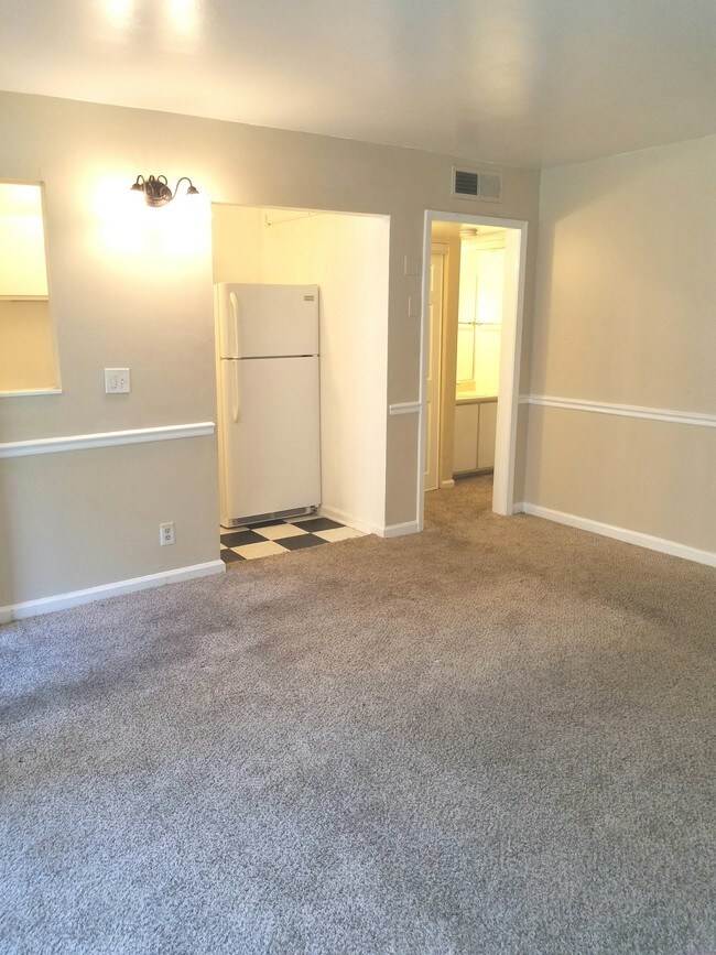 Foto del edificio - 1122 Crescent Ave NE