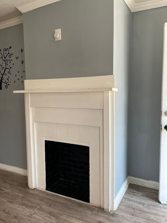 Building Photo - 2635 Royal St