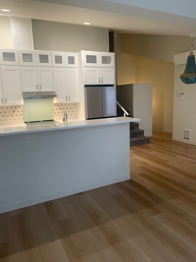 Foto del edificio - 716 N. State St.