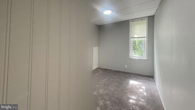 Foto del edificio - 6152 Glenmore Ave