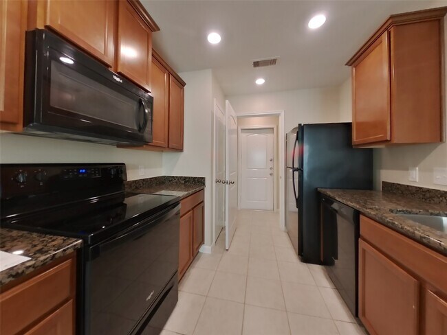 Foto del edificio - 821 Painted Bison Dr