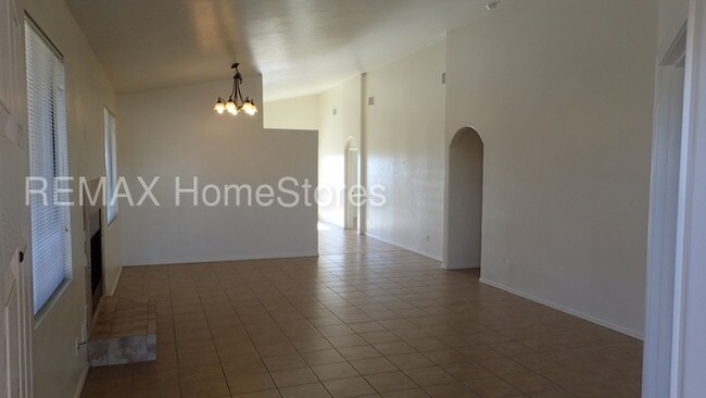 Building Photo - 1527 Cottonwood Canyon Dr