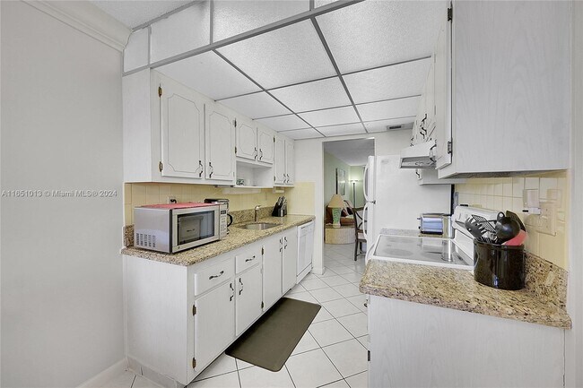 Foto del edificio - 4850 NW 29th Ct