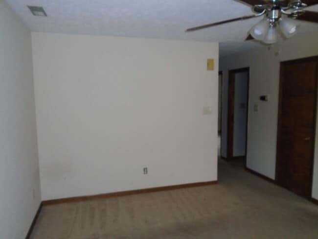Building Photo - 5906 Notblake Ave