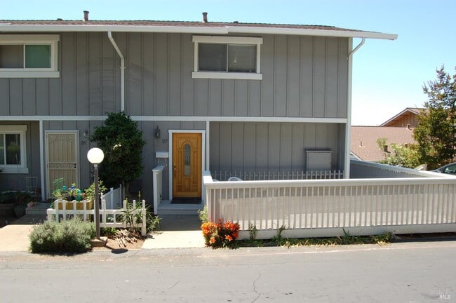 Building Photo - 117 Sunset Cir