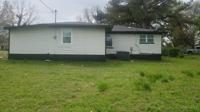 Photo - 82 W Falls Rd House