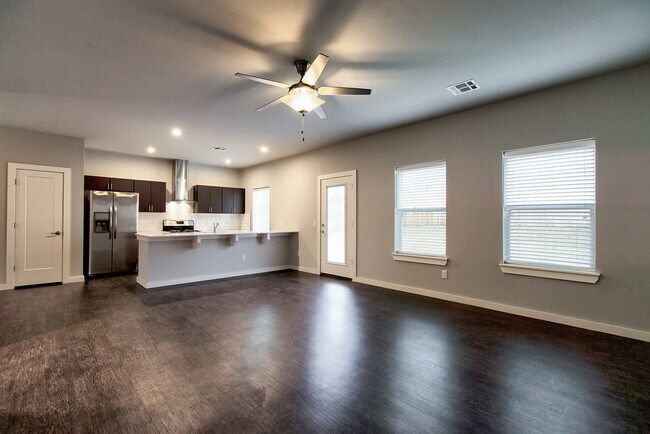 Cocina/comedor - 200 W McArthur Dr