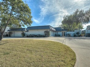 Building Photo - 2530 NW 62nd St