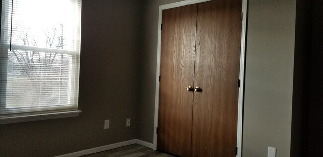 Foto del edificio - 1811 Greenwood Dr / Rickey Bahme