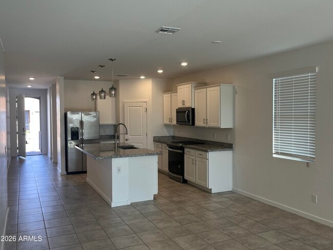 Foto del edificio - 19915 W Badgett Ln