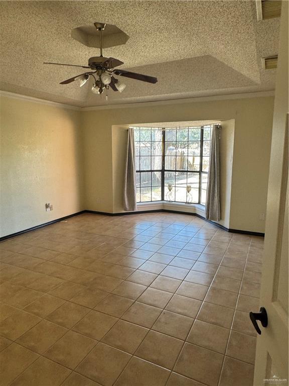 Building Photo - 3208 Kiwi Ave