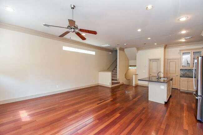 Foto del edificio - 953 Yale St