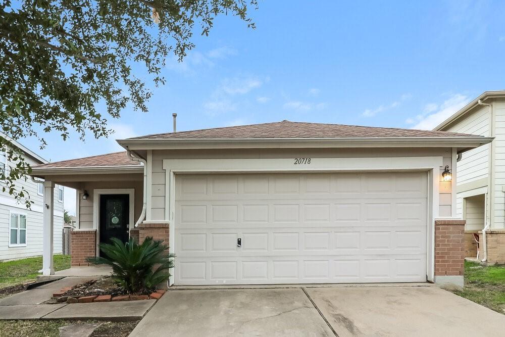 Foto principal - 20718 Cypress Crescent Ln