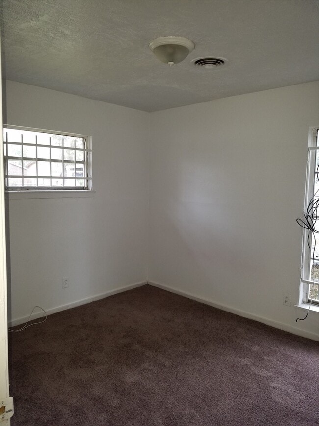 Building Photo - 7630 Claiborne St