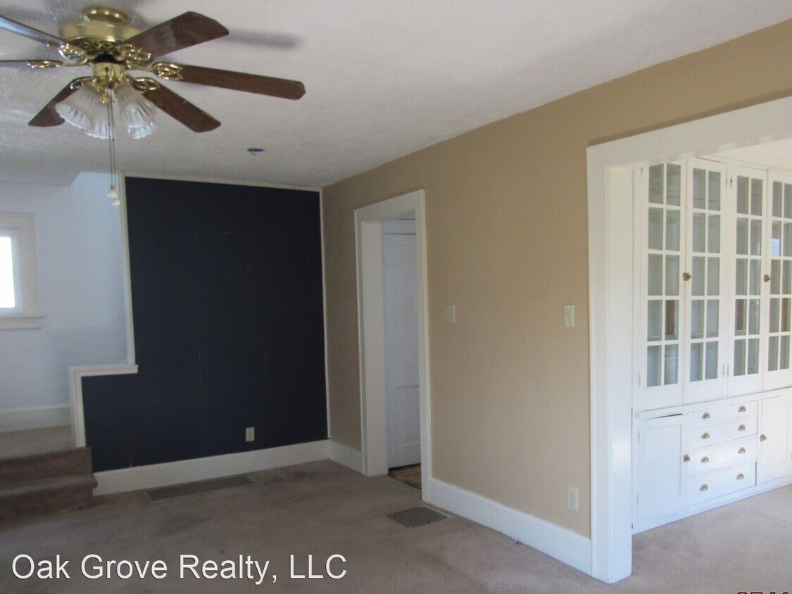 Foto principal - 3 br, 1 bath House - 1387 Church St