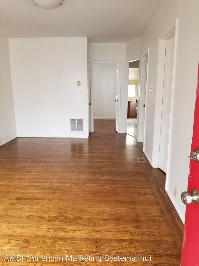 Building Photo - 2 br, 1 bath House - 114 Willits St