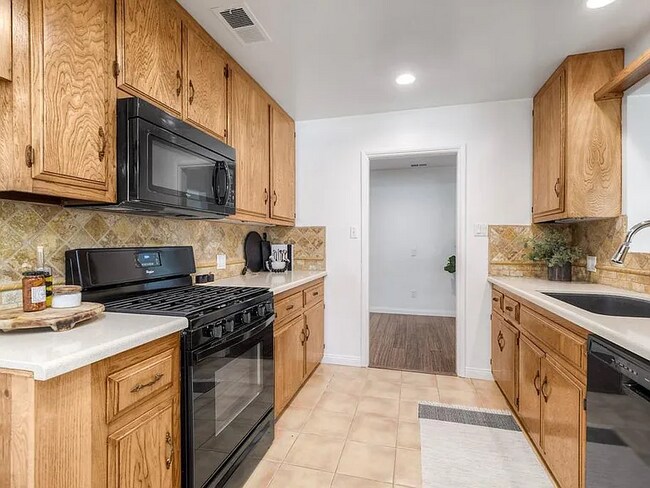 Foto del edificio - 1831 S Horne St