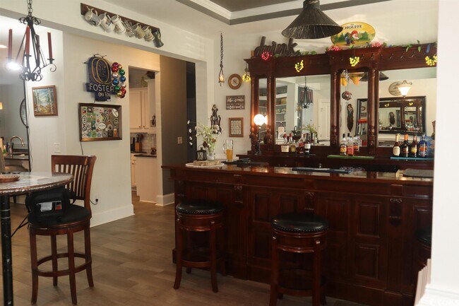 Foto del edificio - 505 Saltwood Ct