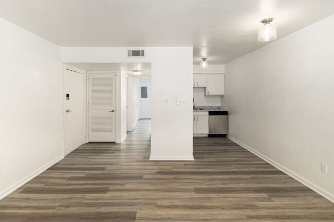 Building Photo - 1012 Gill Ct