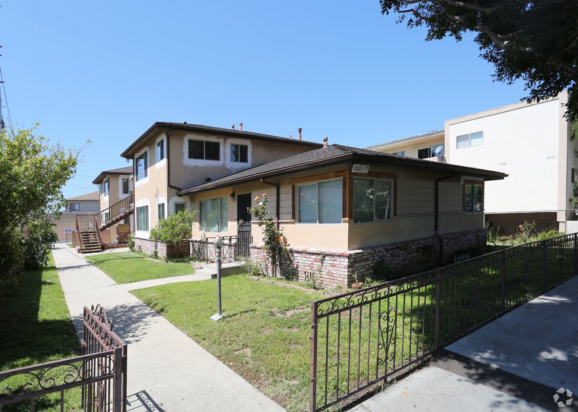 Primary Photo - 4165-4177 Elenda St