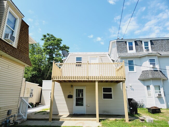 Foto del edificio - 49 Highland Ave