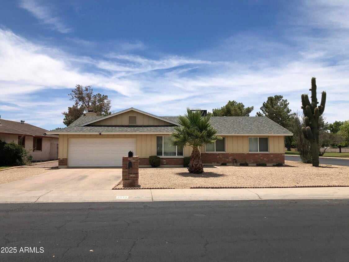 Primary Photo - 2923 W Evans Dr