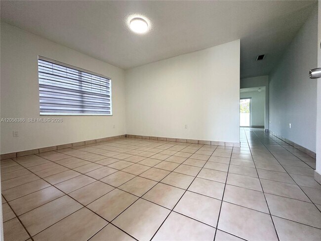 Foto del edificio - 9540 SW 36th St