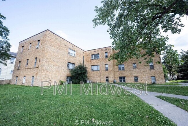 Foto del edificio - 8 N Butler Ave