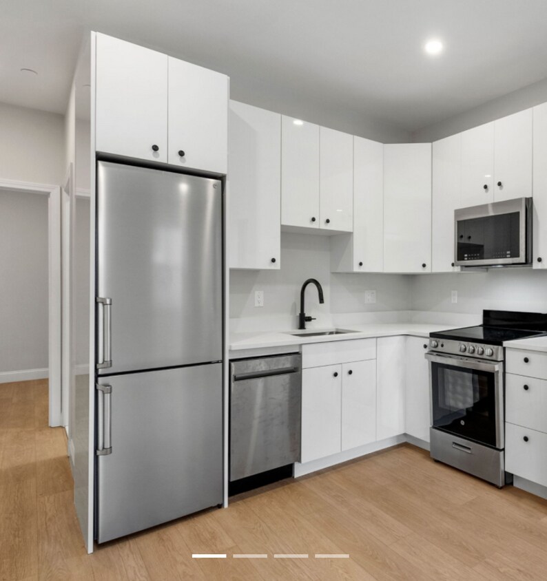 Foto principal - 1576 Cambridge St
