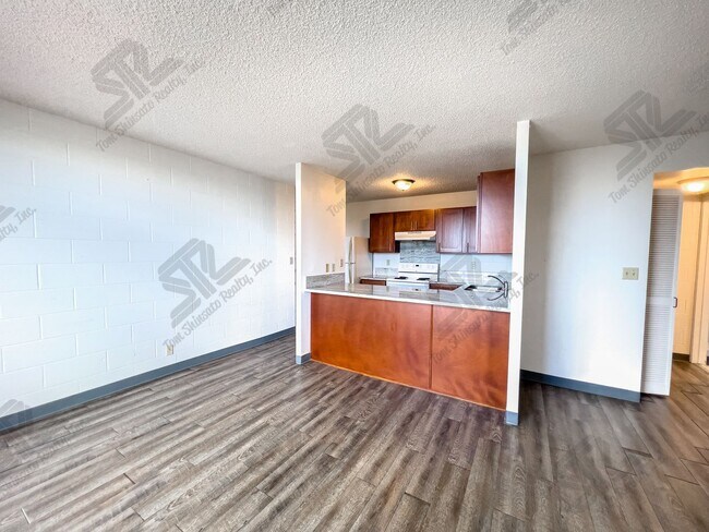 Foto del edificio - 1 bedroom , 1 bathroom, 1 Parking in Build...