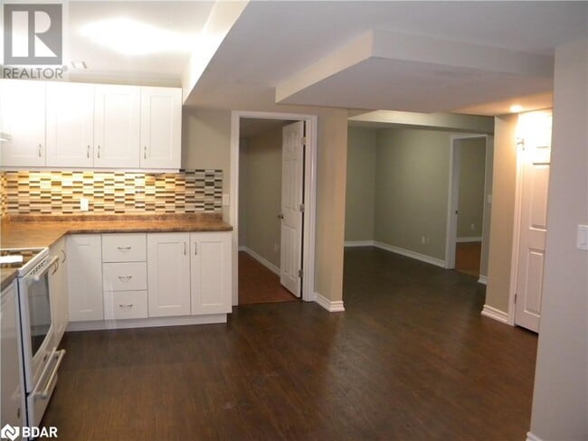 Building Photo - 42 Westminster Cir