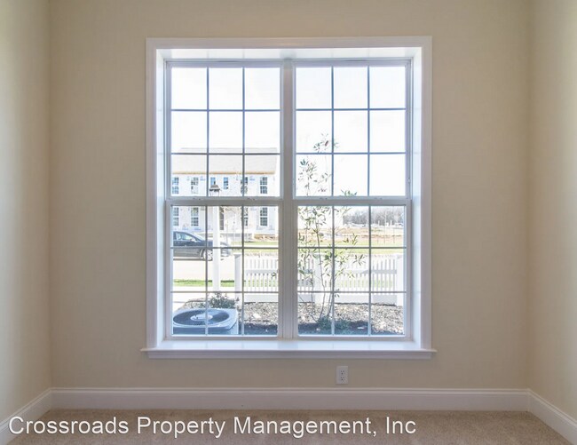 Building Photo - 3 br, 3.5 bath House - 610 Mayer Place