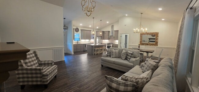 Building Photo - 3 bedroom / 2 bath new build in Fairfield Glade available for 12 month lease