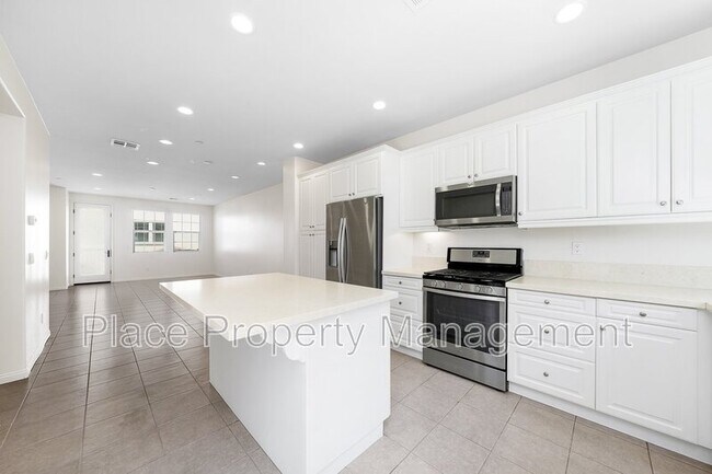 Building Photo - 16144 Veridian Cir