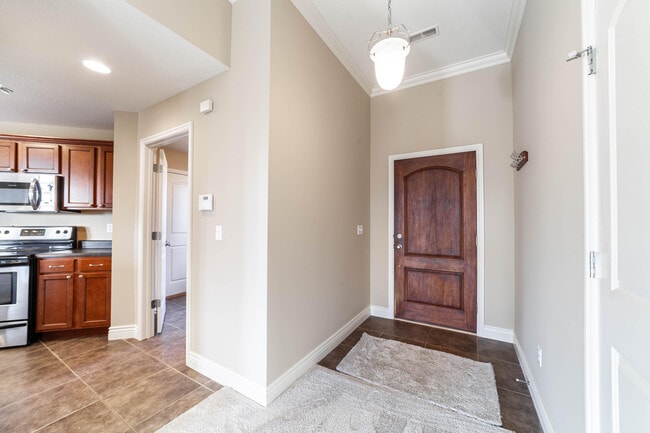 Building Photo - 5604 Hodgsdon Mill Dr