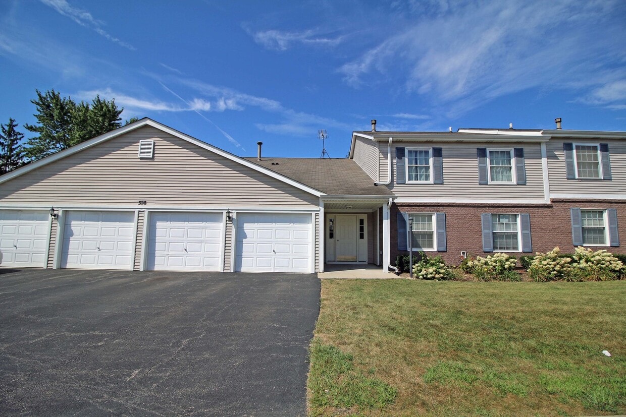 328 Mulberry Ct Unit A2, Bartlett, IL 60103 Condo for Rent in