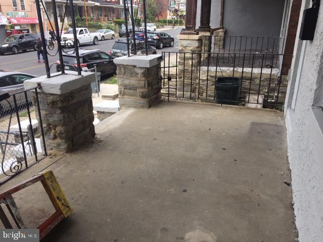 Building Photo - 721 S 52nd St