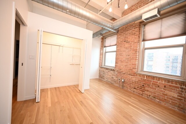 Building Photo - 420 S Clinton St