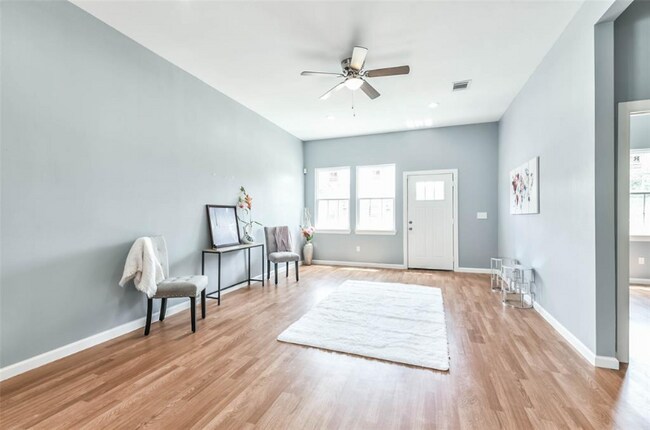 Foto del edificio - 1219 Gregg St