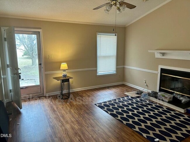 Building Photo - 1521 Bricklanding Cir