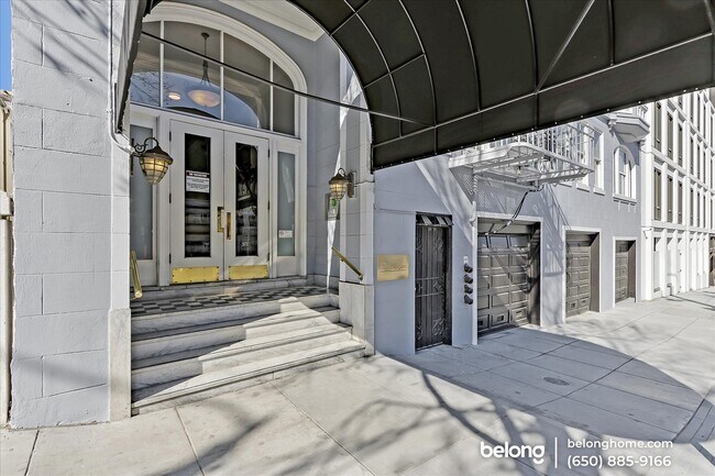 Building Photo - 2415 Van Ness Ave