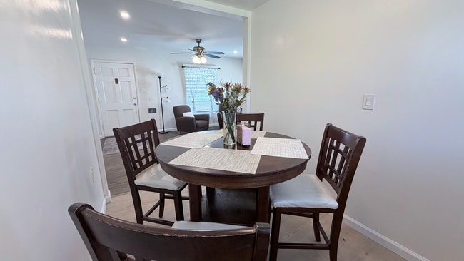 Building Photo - 4247 Cartagena Dr