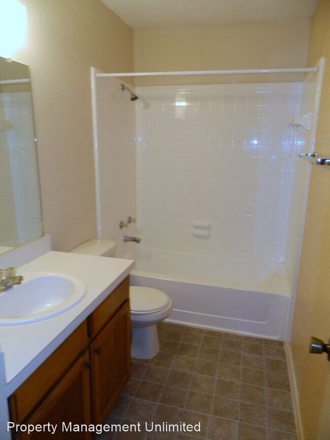 Building Photo - 2 br, 2 bath House - 307 Shady Valley Dr
