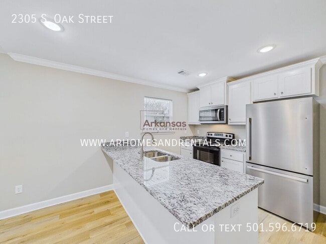 Foto del edificio - 2305 S Oak St