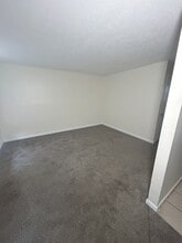 Building Photo - Kendall Arms